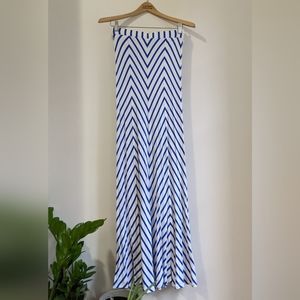 Bebe High Waist Mermaid Hem Maxi Skirt, Small, Blue/White Chevron pattern